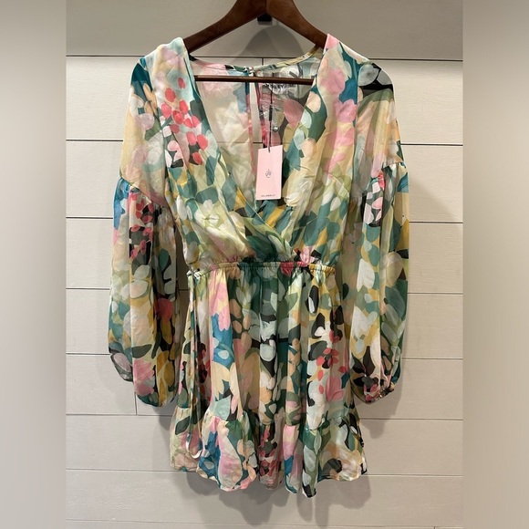 Hello Molly Tops - Hello Molly Floral V-Neck Dress- size 4